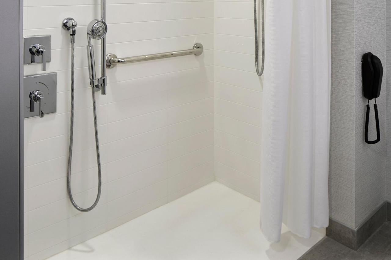 Marriott Cincinnati North Уест Честър Екстериор снимка