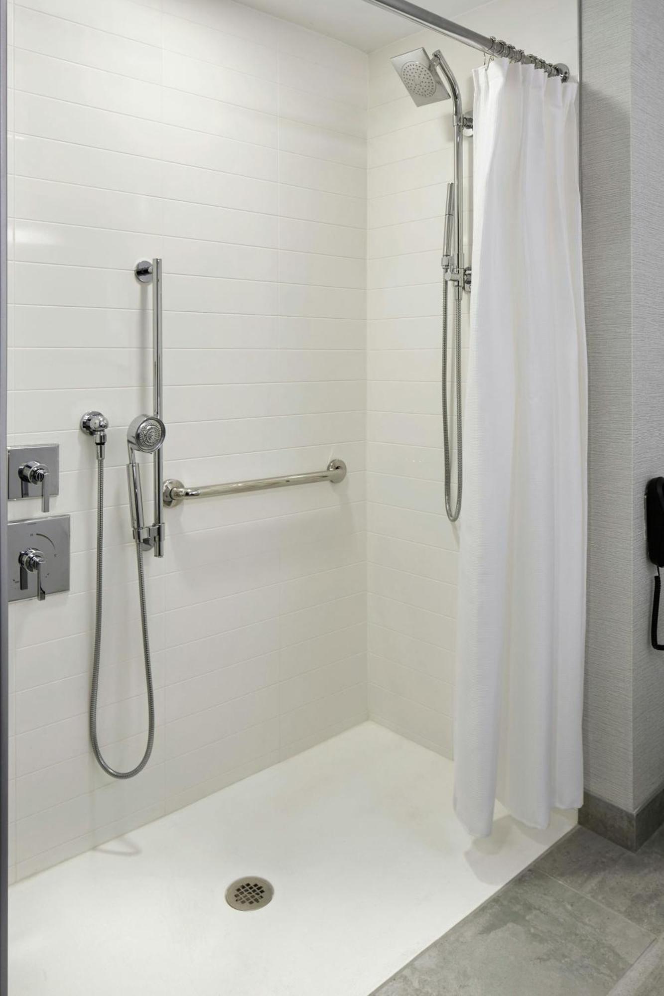 Marriott Cincinnati North Уест Честър Екстериор снимка